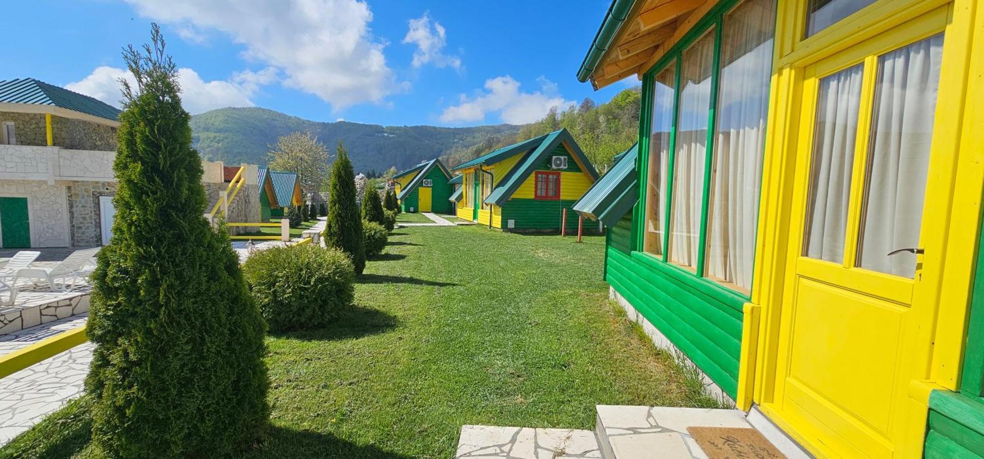Hotel Bali Mountain resort Montenegro Bijelo Polje Buitenkant foto