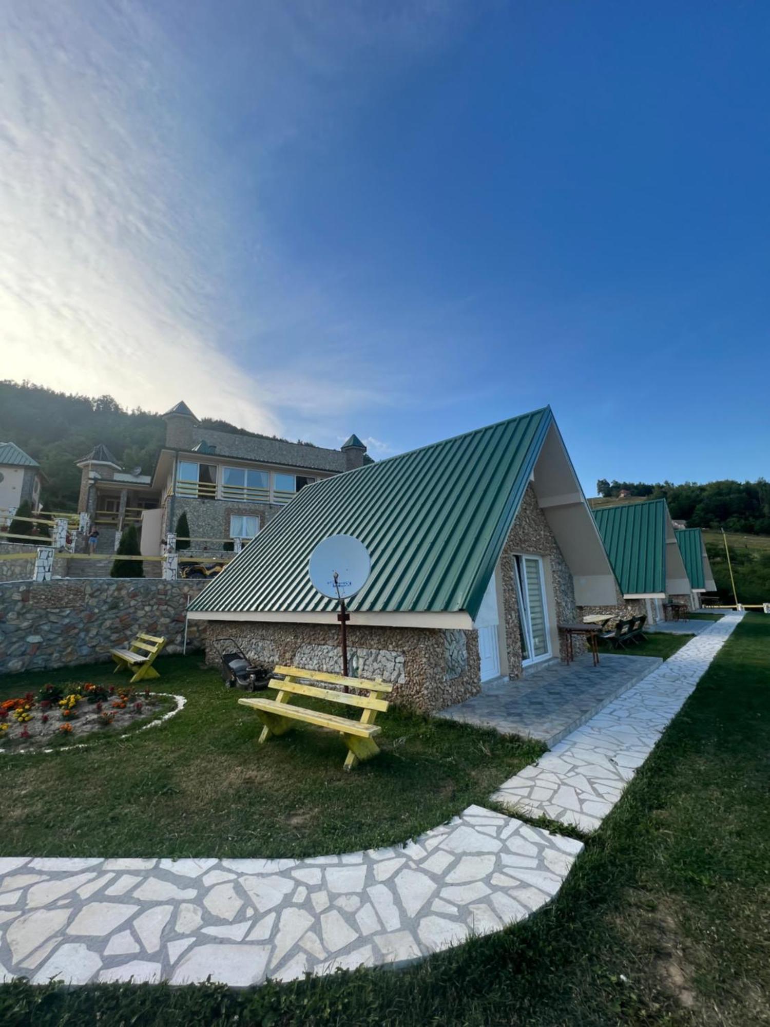 Hotel Bali Mountain resort Montenegro Bijelo Polje Buitenkant foto